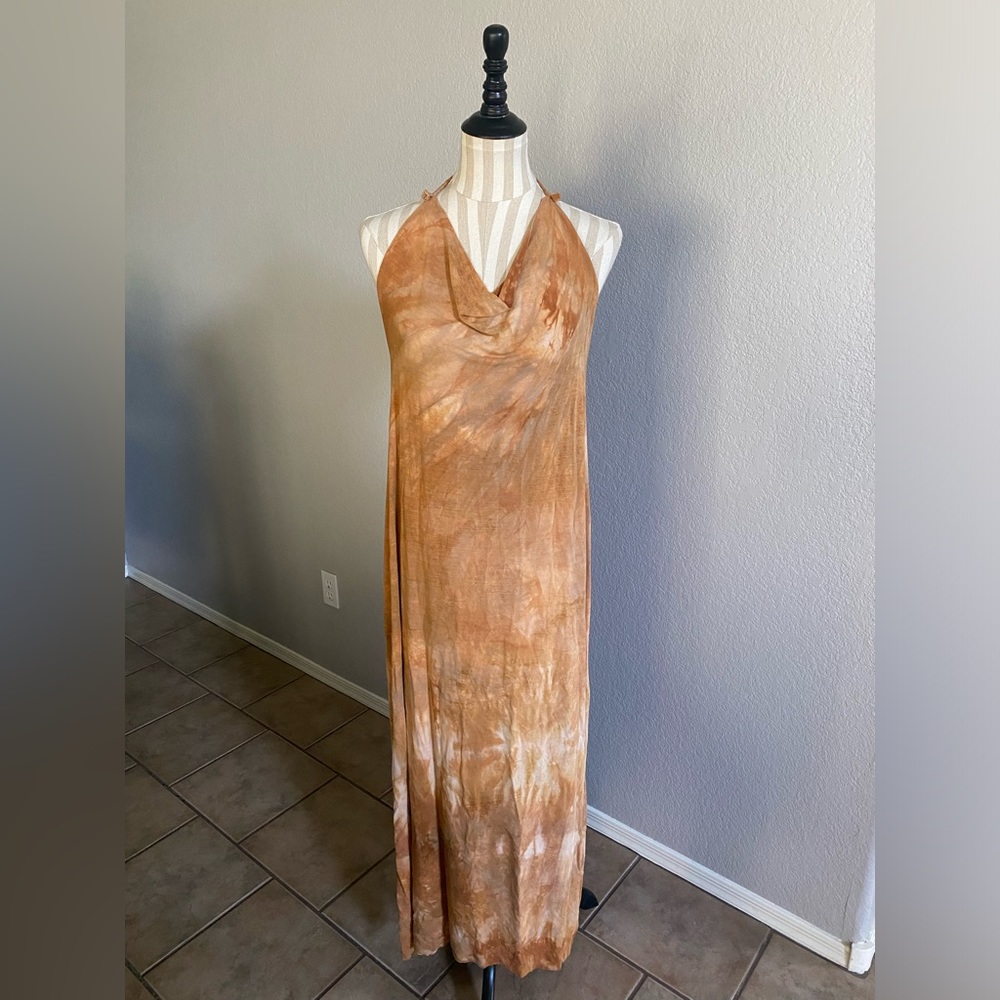 Halter maxi dress